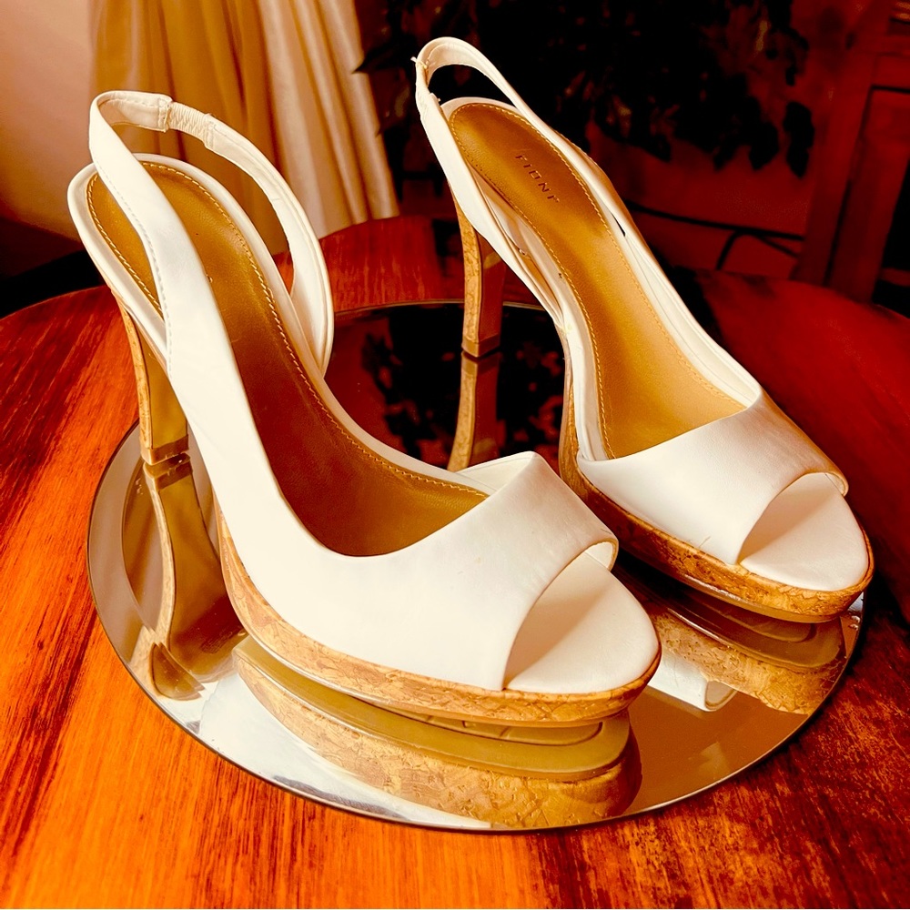 Fiona Perfect white summer heels, like new condition,3” heel. Soft leather. 😍
